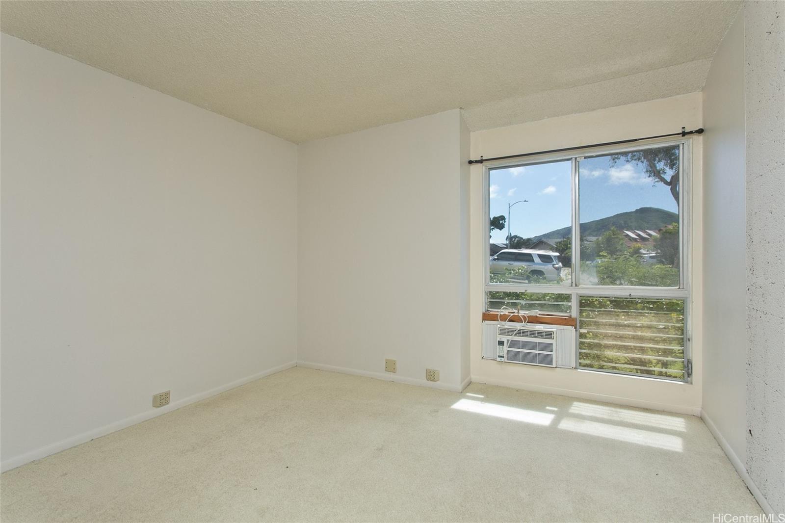 944  Kaahue St Mariners Ridge, Hawaii Kai home - photo 19 of 22