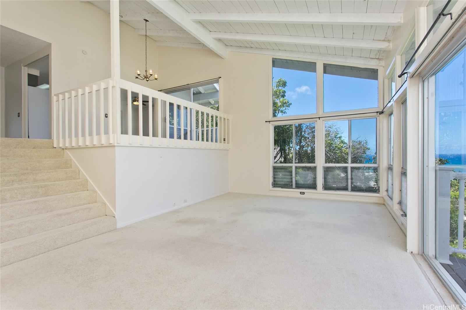 944  Kaahue St Mariners Ridge, Hawaii Kai home - photo 5 of 22