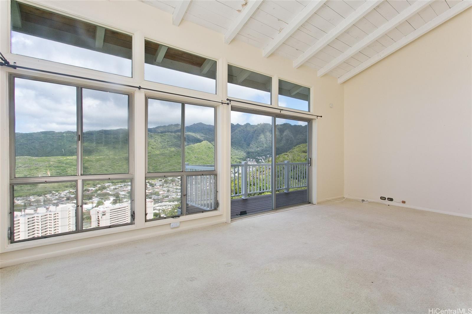 944  Kaahue St Mariners Ridge, Hawaii Kai home - photo 6 of 22