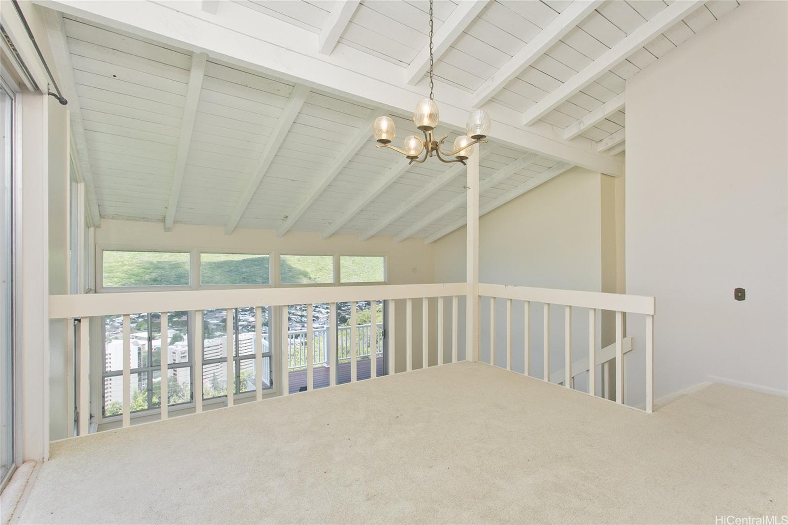 944  Kaahue St Mariners Ridge, Hawaii Kai home - photo 8 of 22