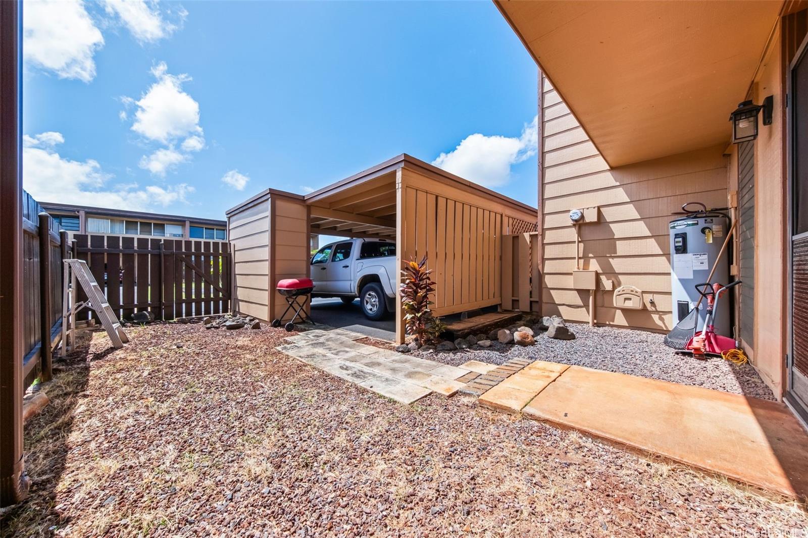 MTA townhouse # 46, Mililani, Hawaii - photo 13 of 15