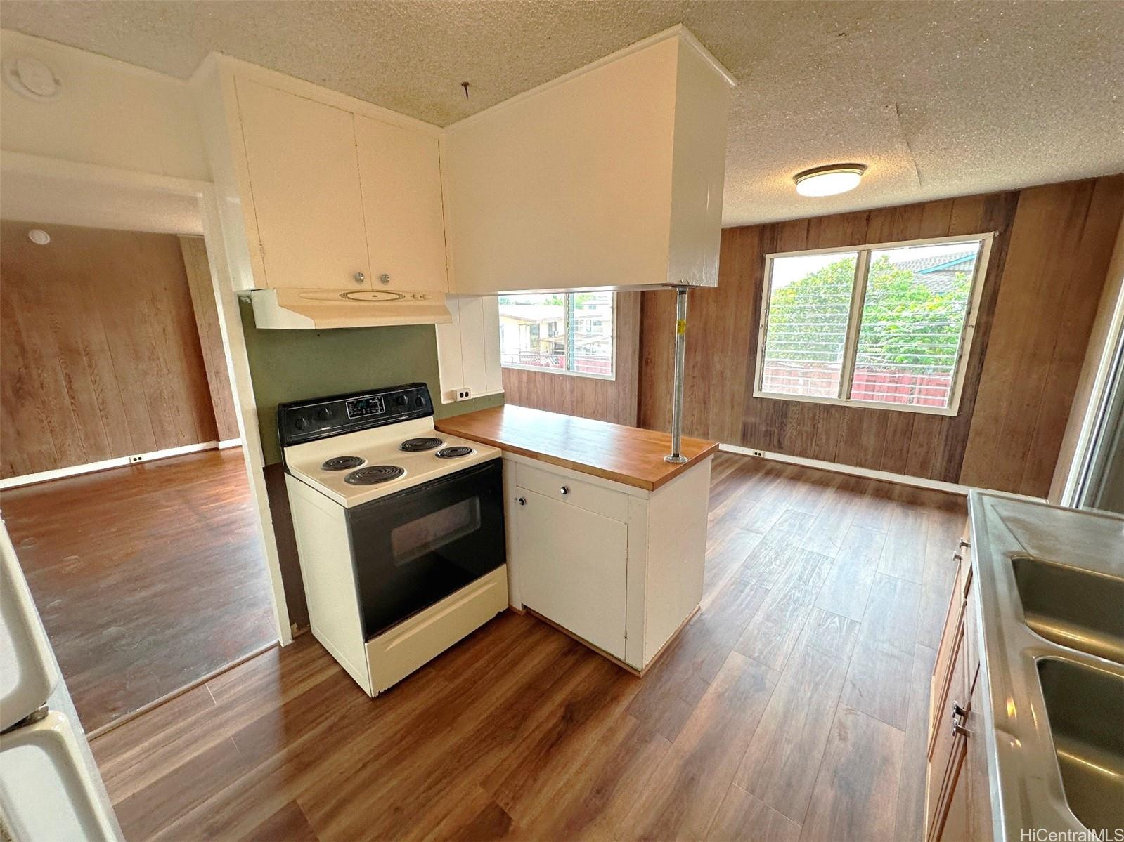 94-406 Kahualei Place Waipahu - Rental - photo 5 of 25