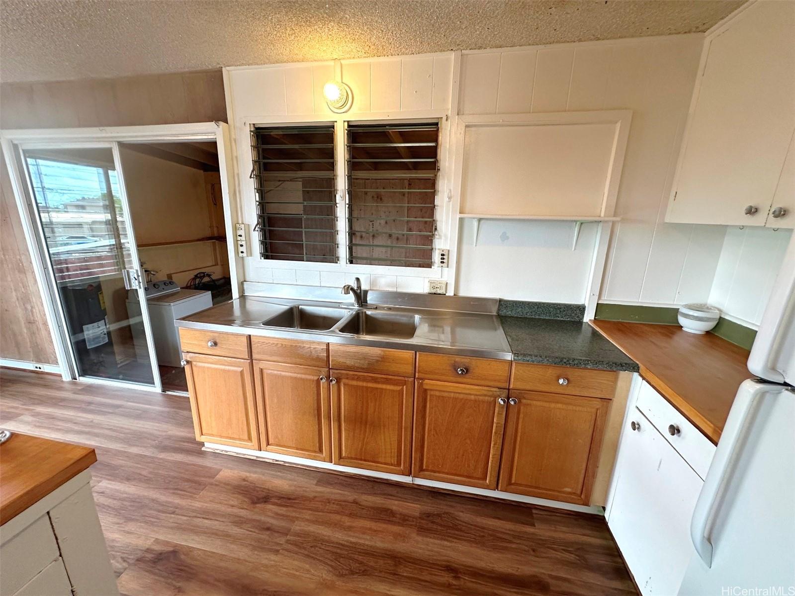 94-406 Kahualei Place Waipahu - Rental - photo 7 of 25