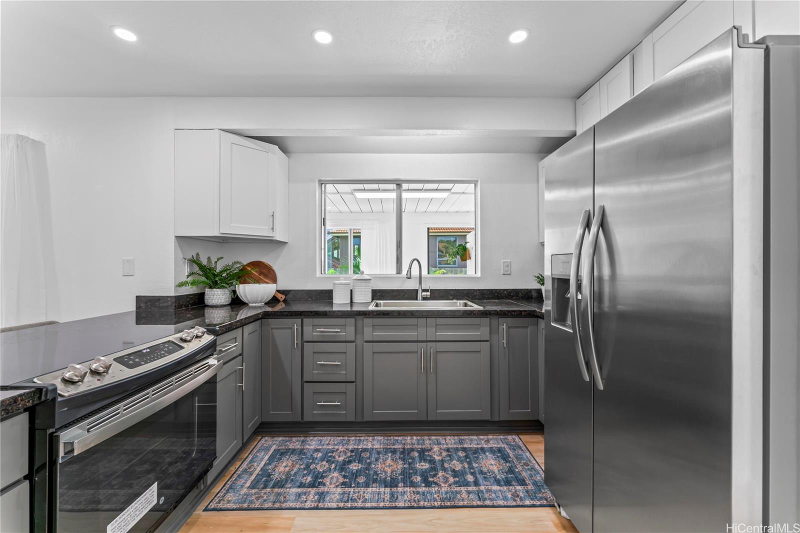 94-410  Keehuhiwa Street Mililani Area, Central home - photo 13 of 25