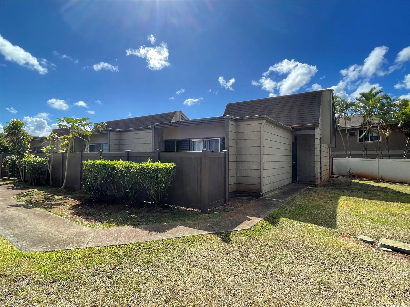 94-413 Keaoopua Street Mililani - Rental - photo 19 of 21