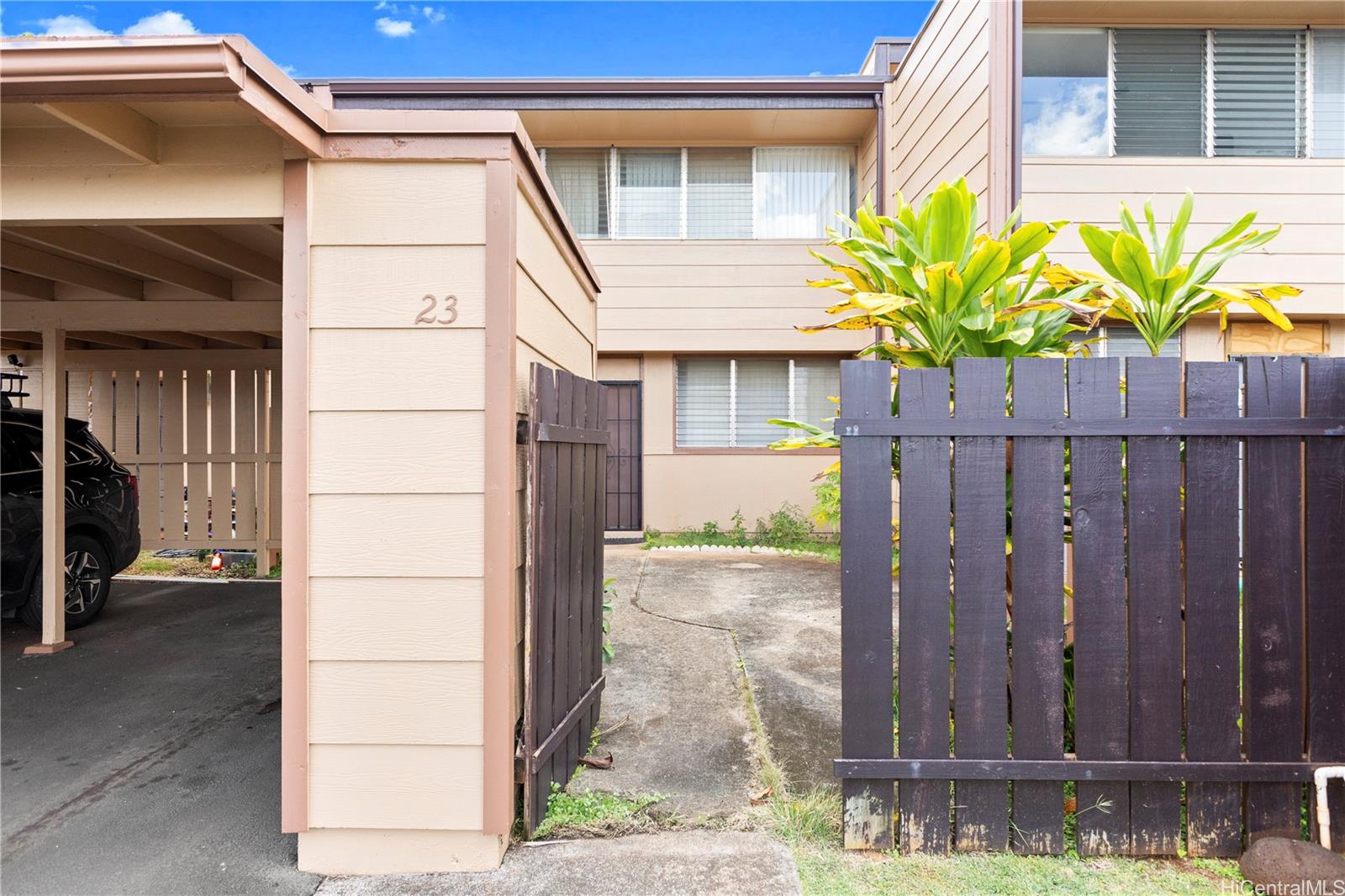 Kaholo Hale condo # 23, Honolulu, Hawaii - photo 2 of 24