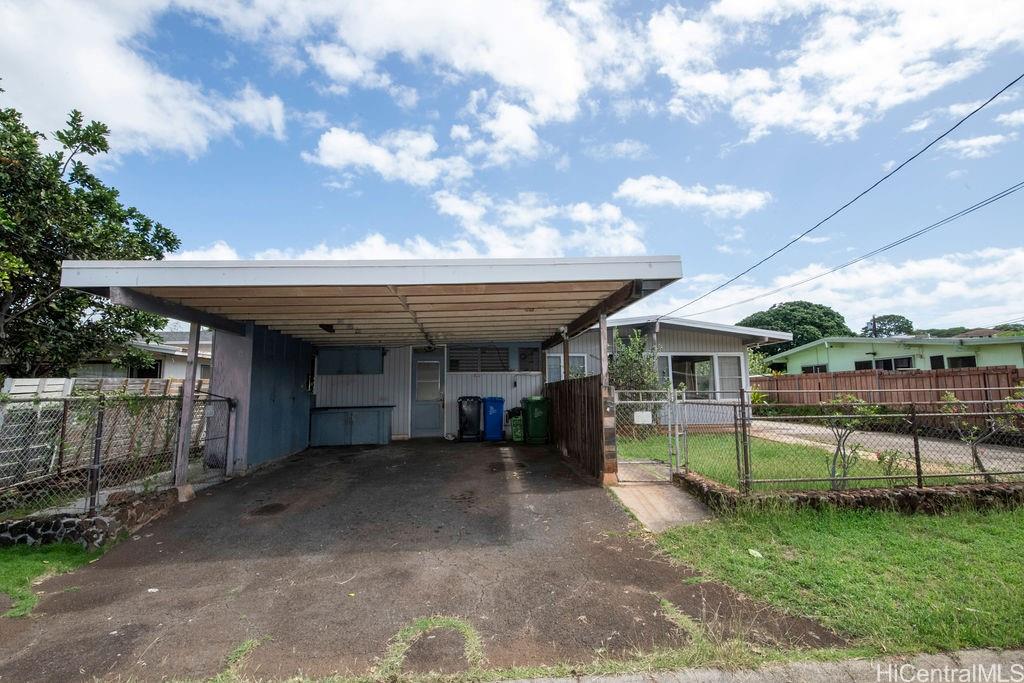 94-423  Awamoi Street Robinson Heights, Waipahu home - photo 2 of 23