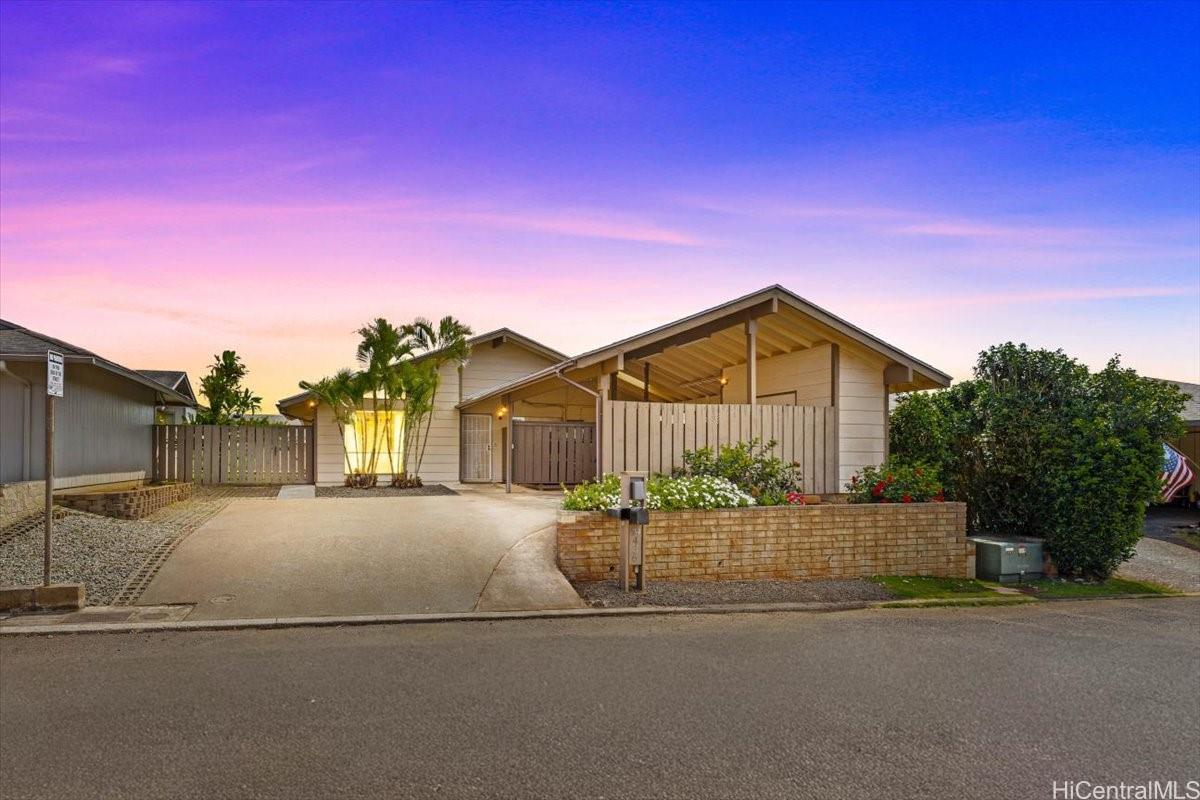 94-436  Kealohi Place Mililani Area, Central home - photo 17 of 17