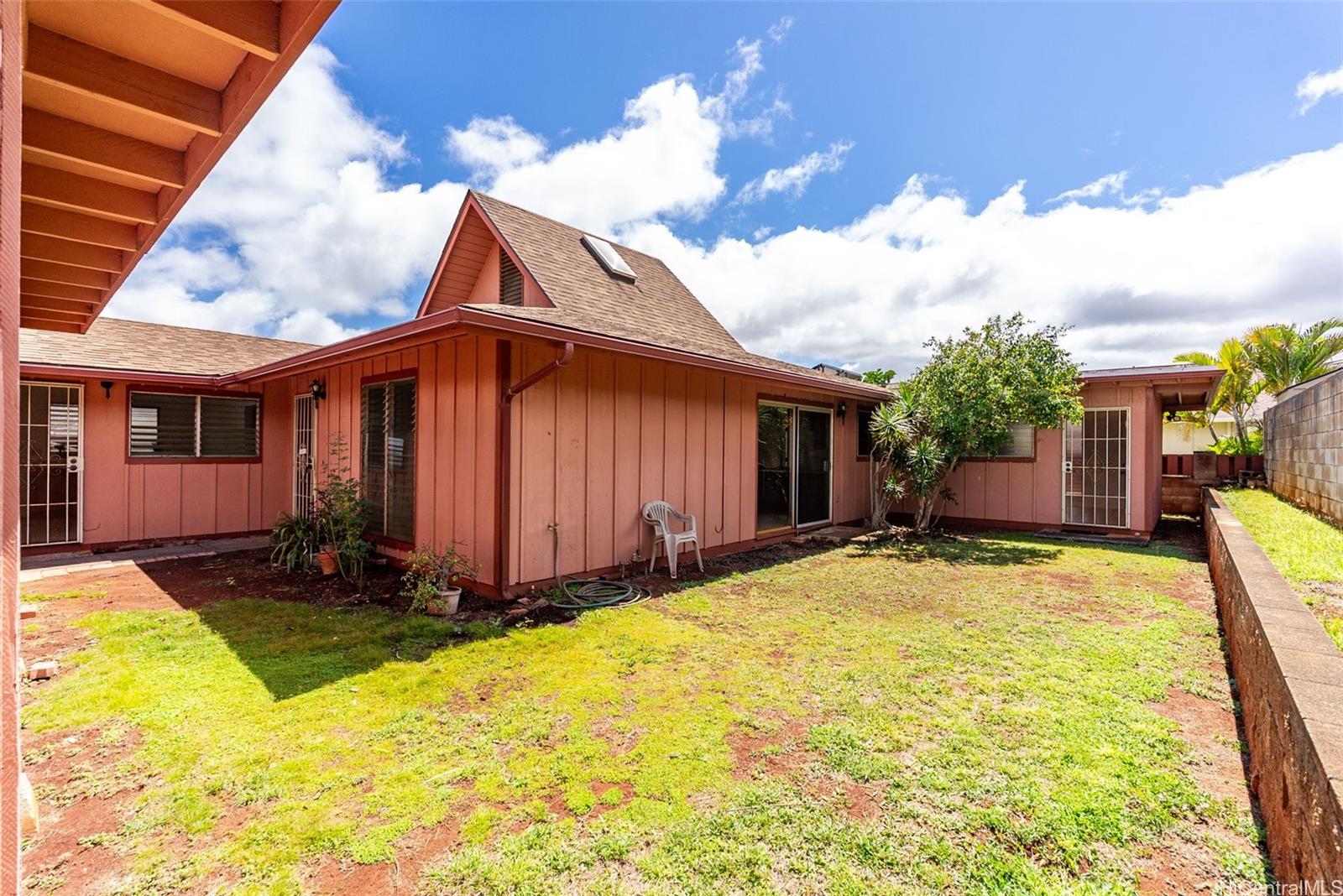 94-441  Kauopua Street Mililani Area, Central home - photo 23 of 25