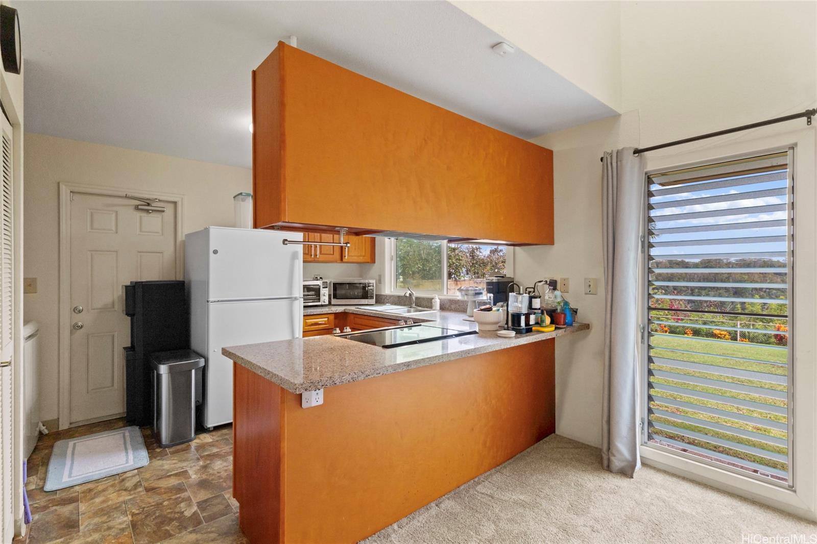 94-441  Mulehu Street Mililani Area, Central home - photo 7 of 19