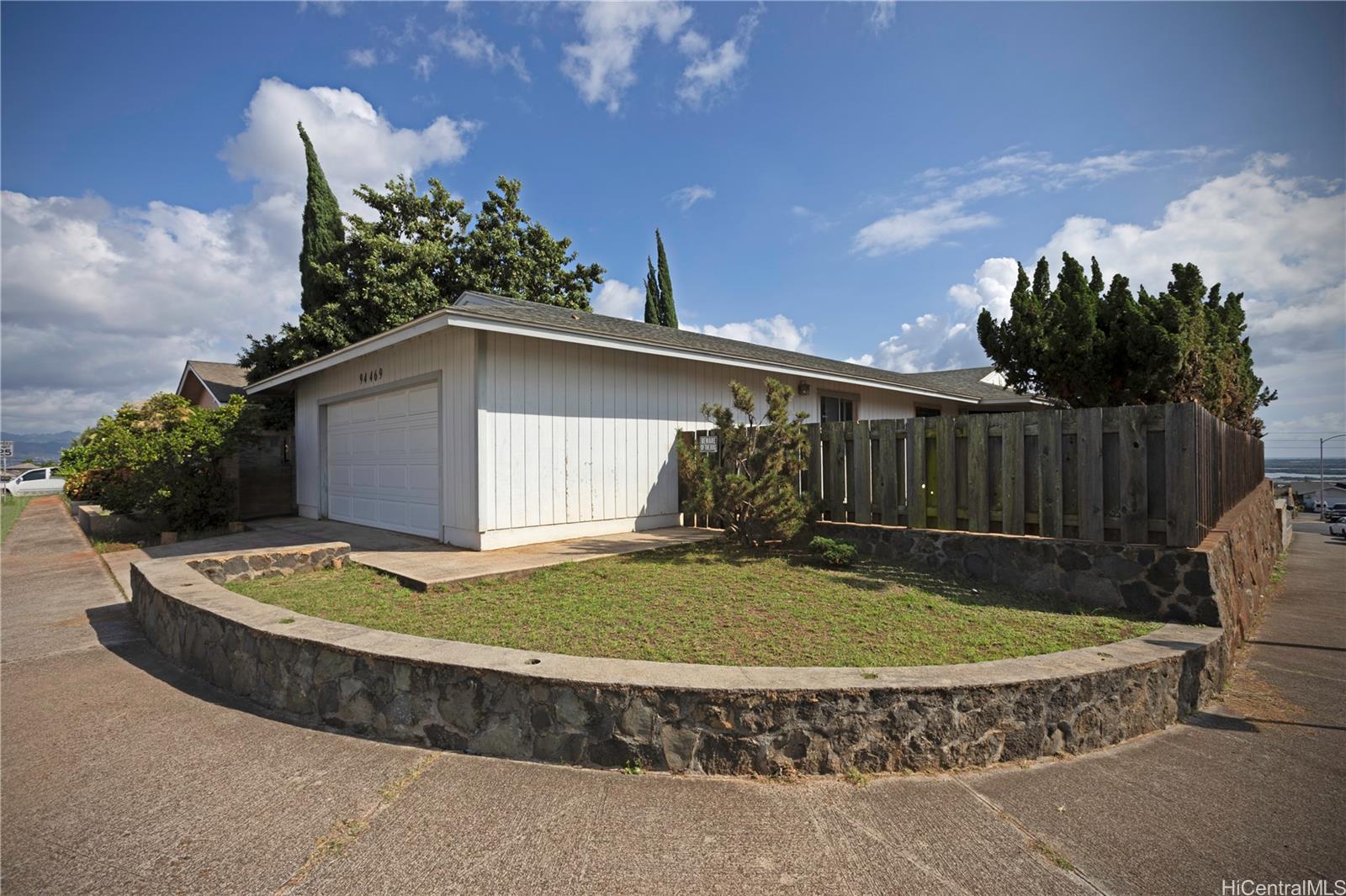 94-469  Alapine St Village Park, Waipahu home - photo 8 of 25