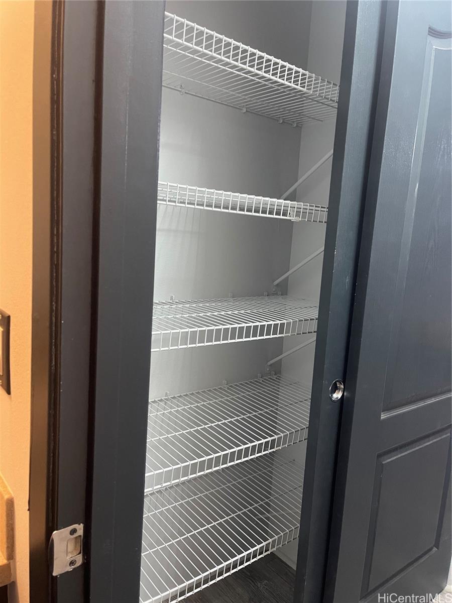 94-470 Paiwa St Waipahu - Rental - photo 7 of 8