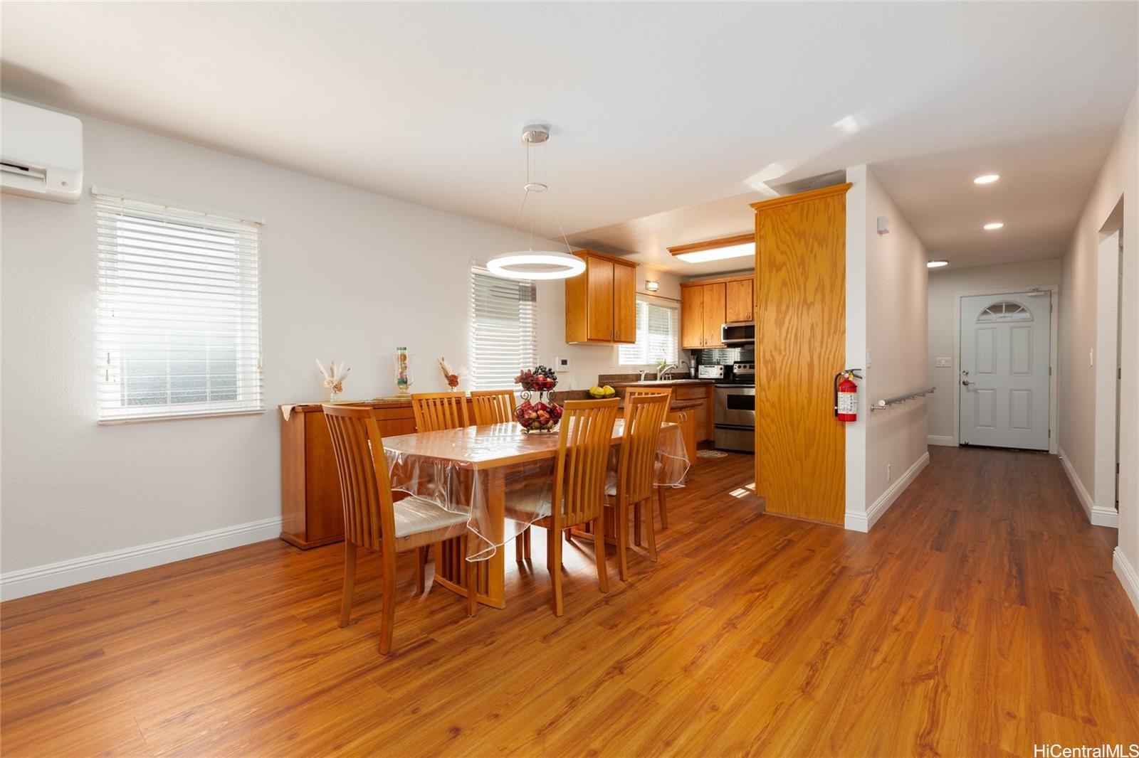 94-471  Palai St Village Park, Waipahu home - photo 3 of 19