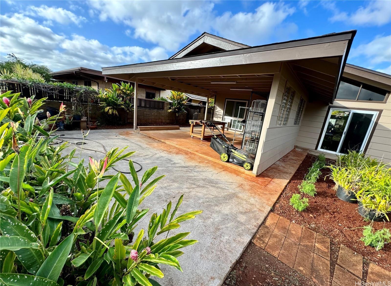 94-474  Hokuili Street Mililani Area, Central home - photo 18 of 21