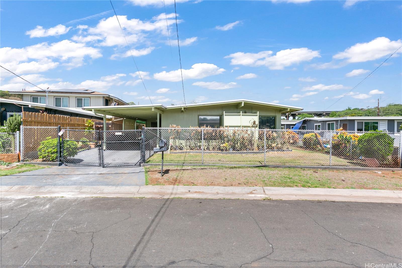 94480 Awamoi Street , Waipahu, Hi 96797 Robinson Heights