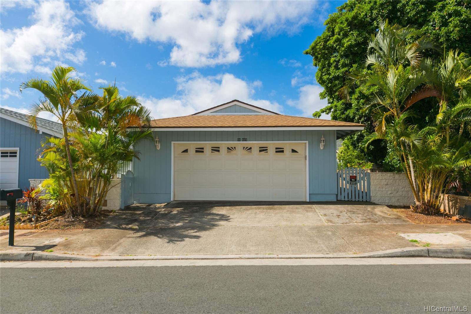 94485 Alapine Street , Waipahu, Hi 96797 Village Park