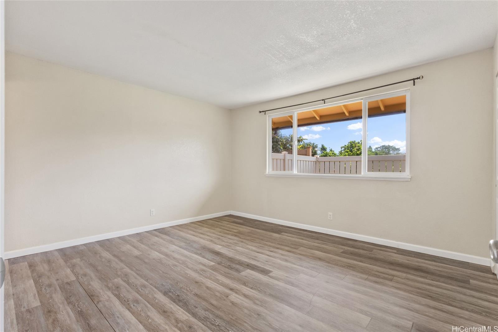 94-493  Kealakaa Street Mililani Area, Central home - photo 11 of 25