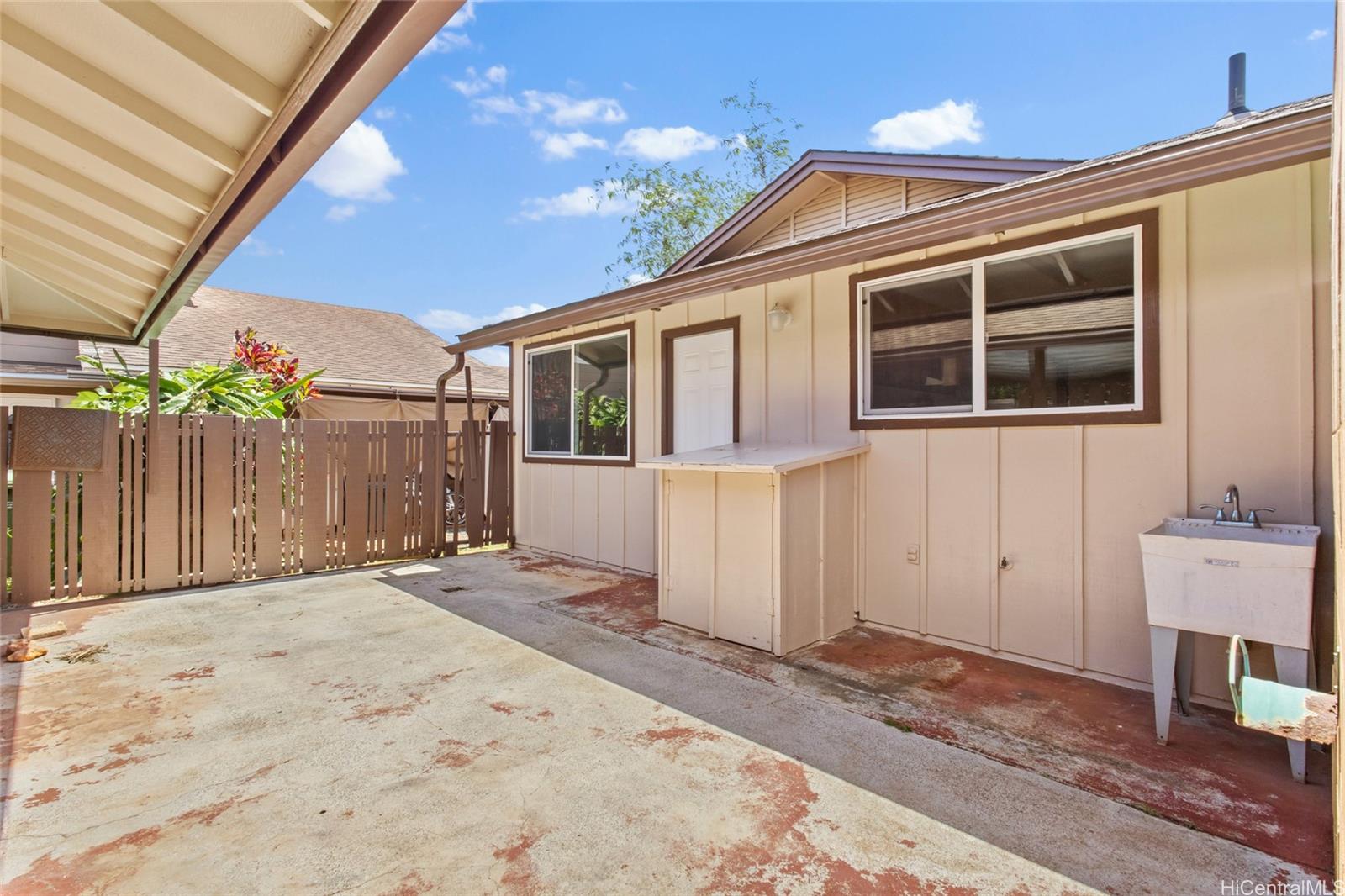 94-493  Kealakaa Street Mililani Area, Central home - photo 19 of 25