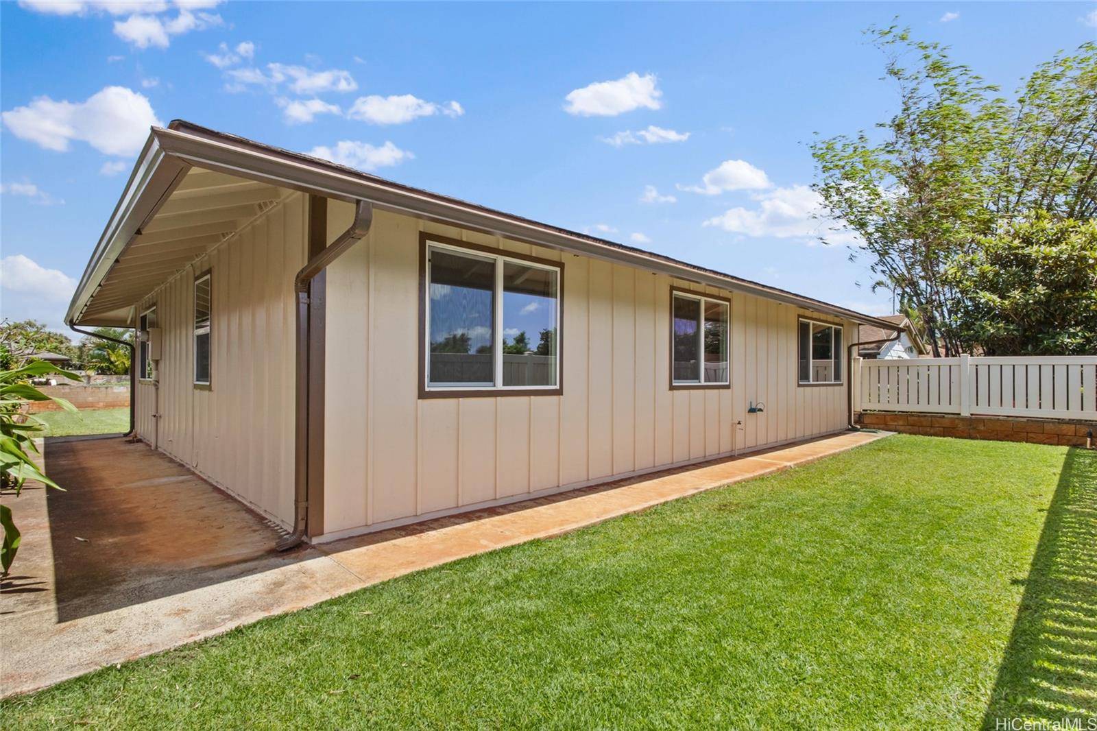 94-493  Kealakaa Street Mililani Area, Central home - photo 21 of 25