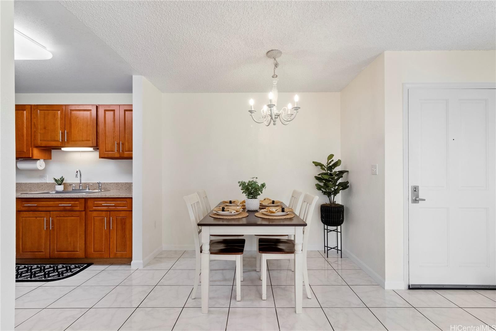 Kulana Knolls 1 condo # 2102, Waipahu, Hawaii - photo 2 of 13