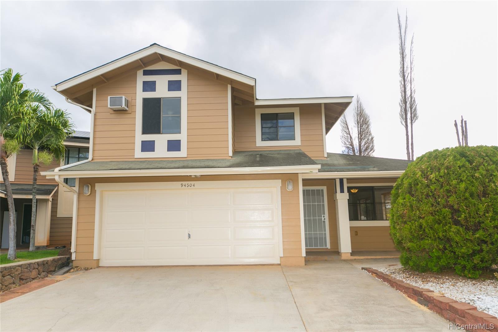 94504 Meaaina Place , Waipahu house for sale Royal Kunia Waipahu