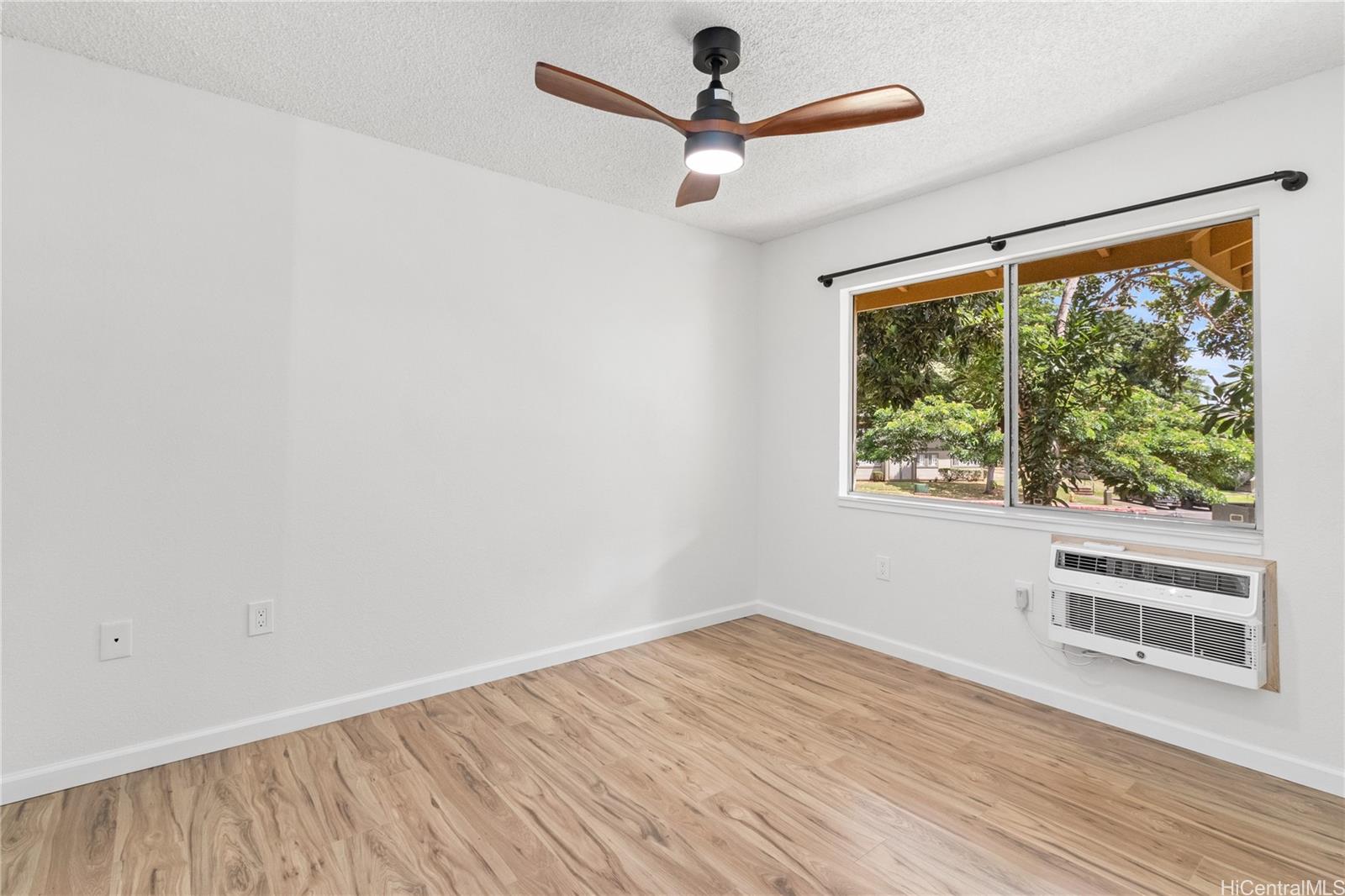 Royal Kunia townhouse # 8204, Waipahu, Hawaii - photo 11 of 17