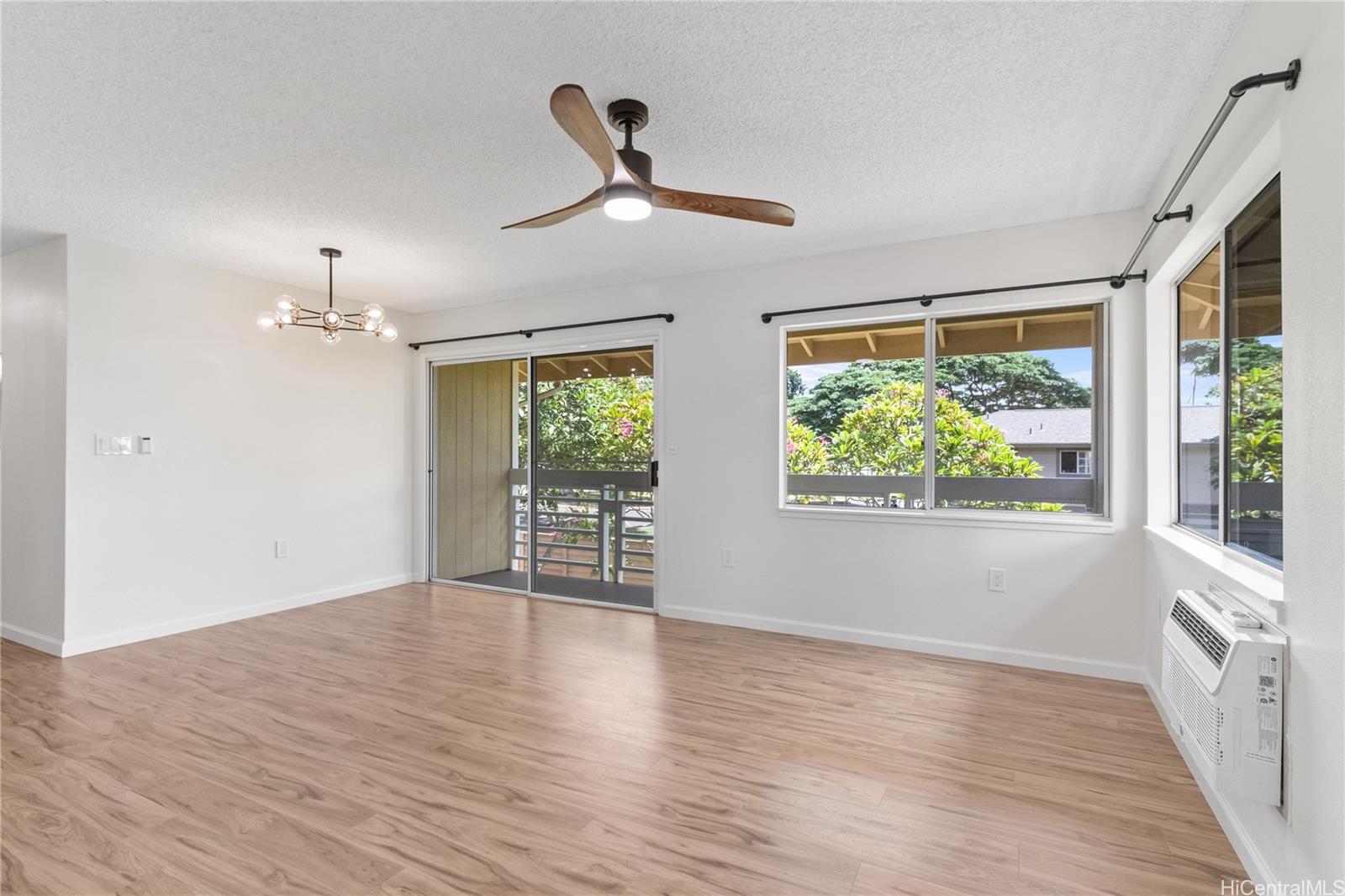 Royal Kunia townhouse # 8204, Waipahu, Hawaii - photo 5 of 17