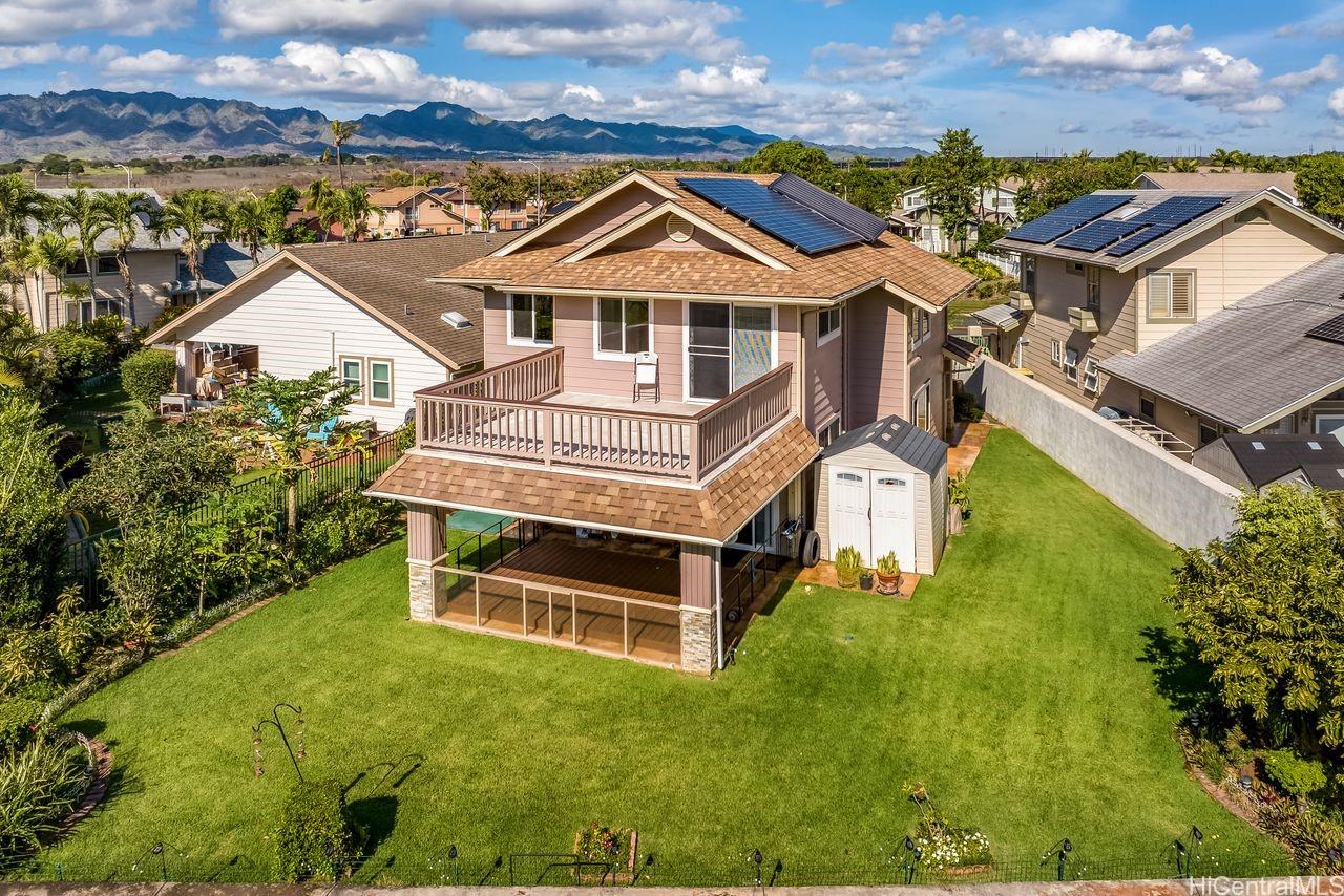 94-509  Lumiauau Street Waikele, Waipahu home - photo 2 of 25