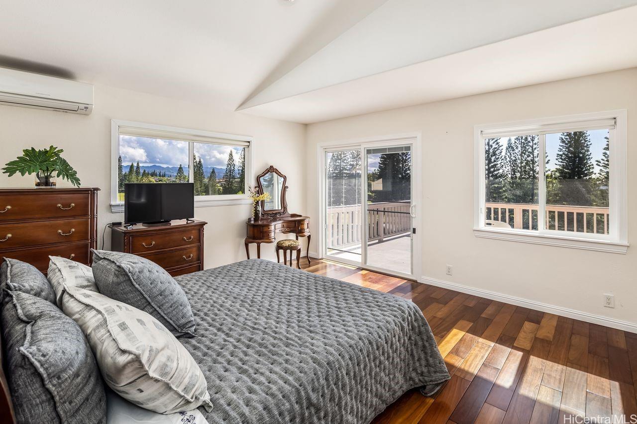 94-509  Lumiauau Street Waikele, Waipahu home - photo 14 of 25