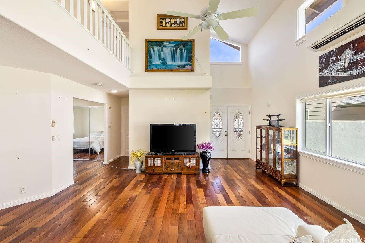 94-509  Lumiauau Street Waikele, Waipahu home - photo 7 of 25