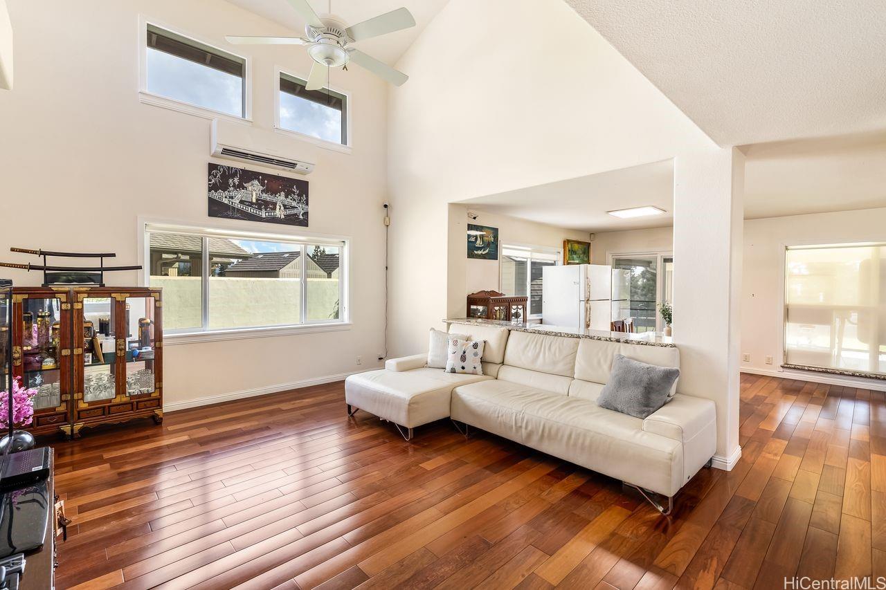 94-509  Lumiauau Street Waikele, Waipahu home - photo 10 of 25