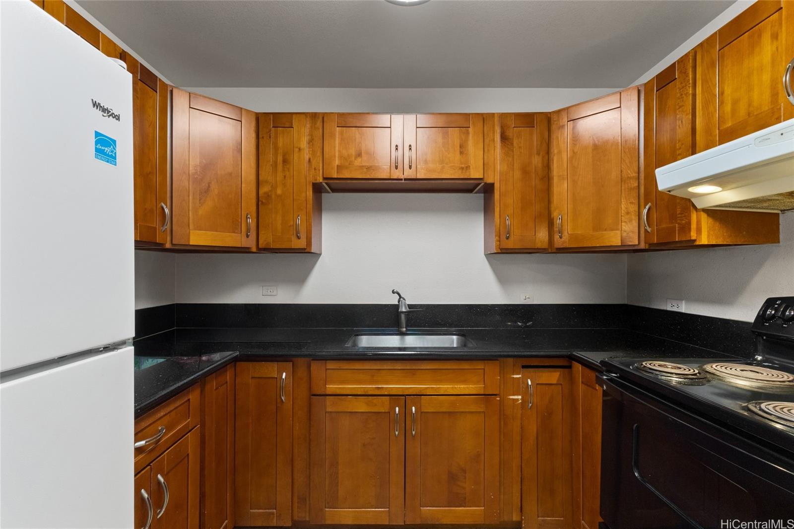 Royal Kunia Community Association townhouse # 9201, Waipahu, Hawaii - photo 3 of 11