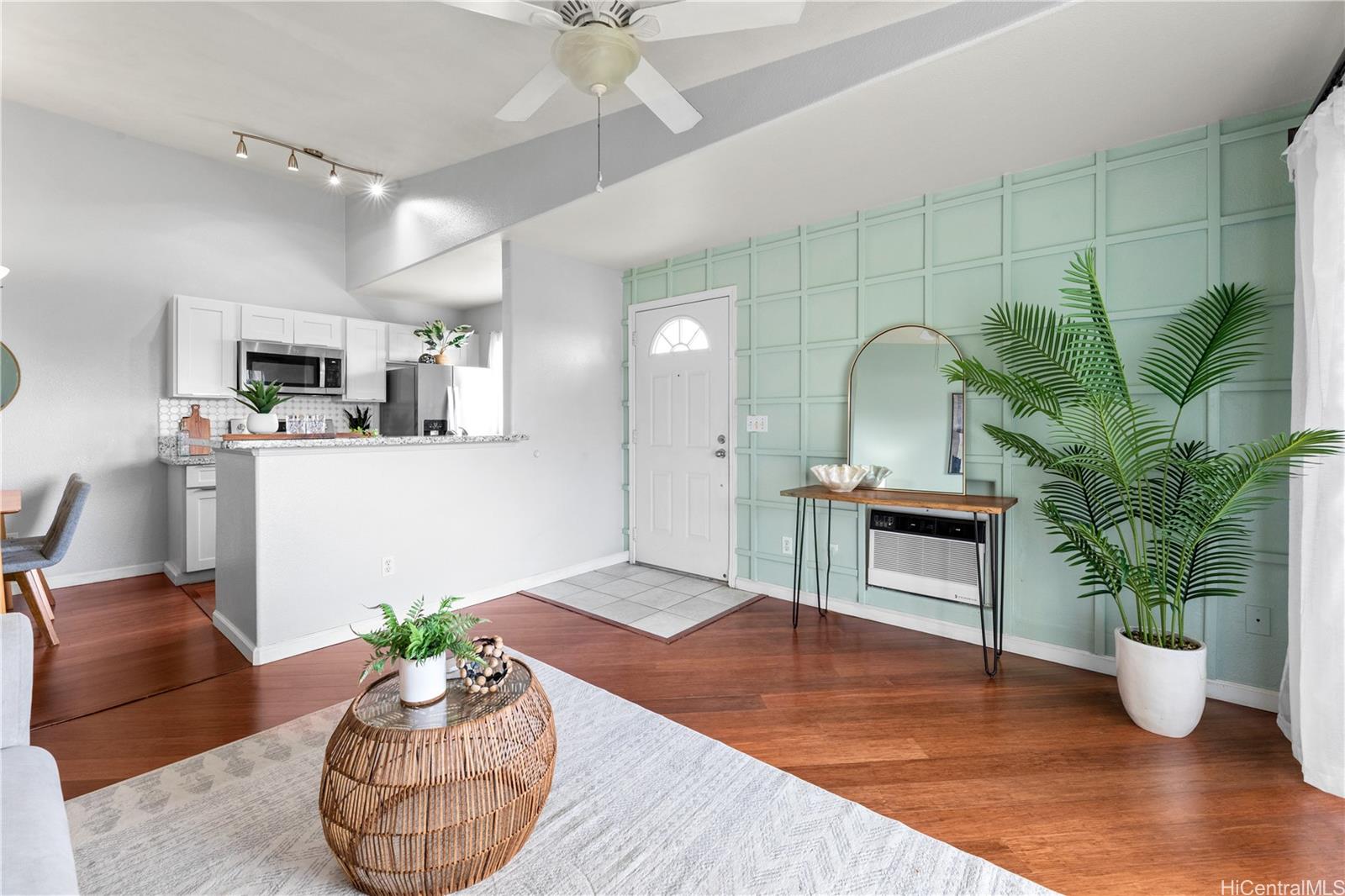 Viewpointe At Waikele condo # A203, Waipahu, Hawaii - photo 4 of 25