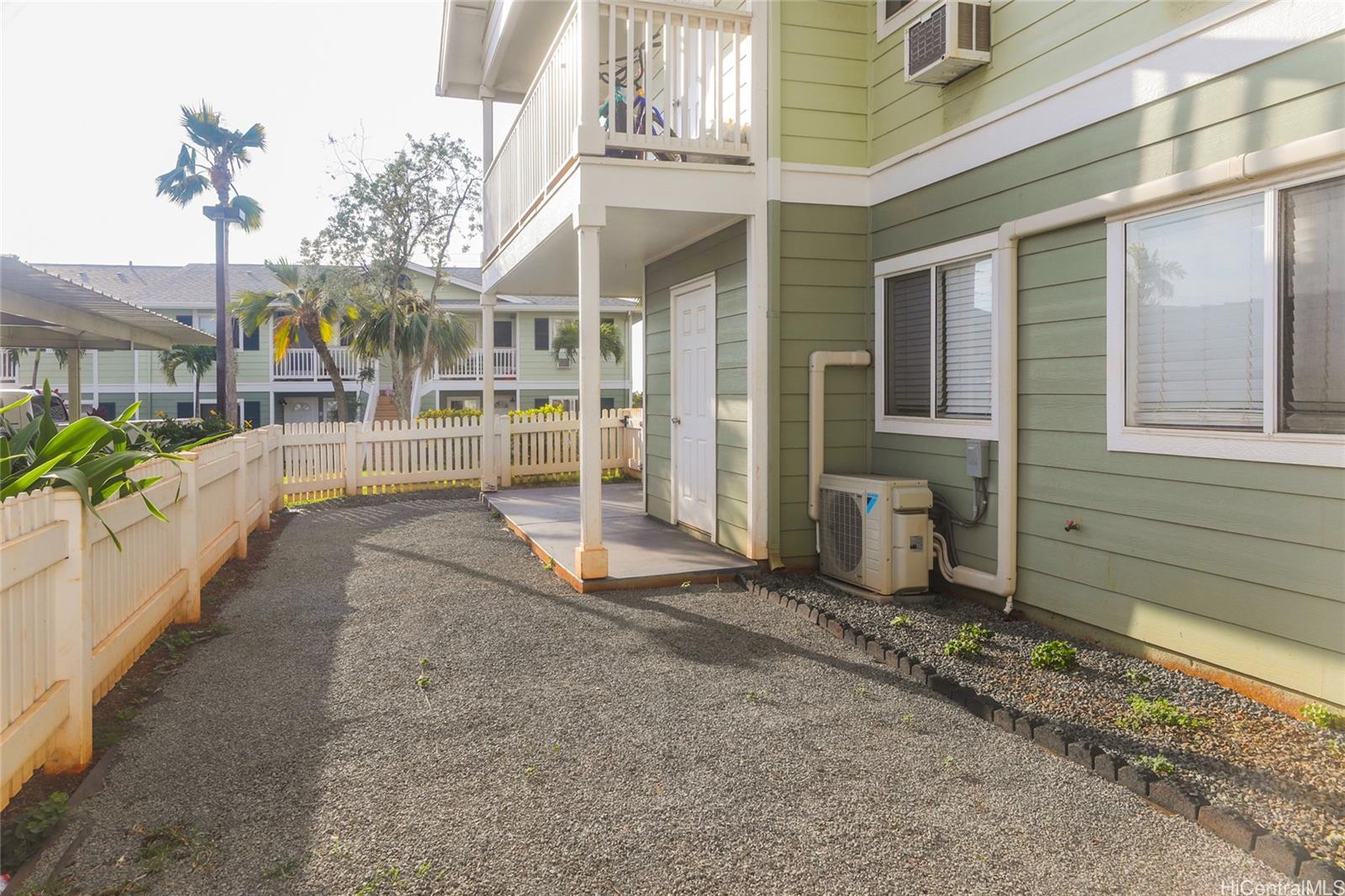 94-510 Lumiaina Street townhouse # J101, Waipahu, Hawaii - photo 2 of 25