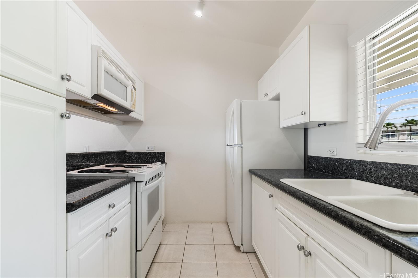 94-510 Lumiaina Street townhouse # N201, Waipahu, Hawaii - photo 2 of 9