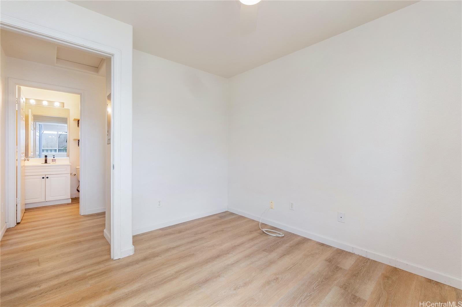 Waikele Community Association townhouse # T202, Waipahu, Hawaii - photo 17 of 25