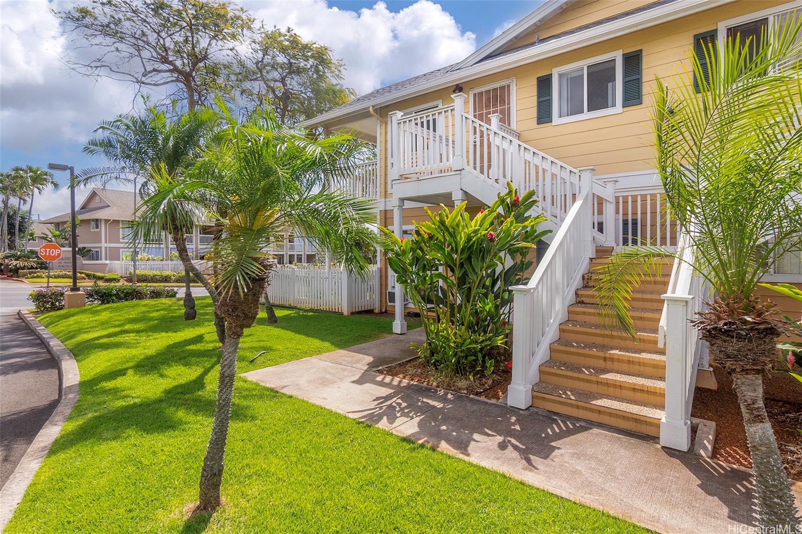 Waikele Community Association townhouse # T202, Waipahu, Hawaii - photo 24 of 25