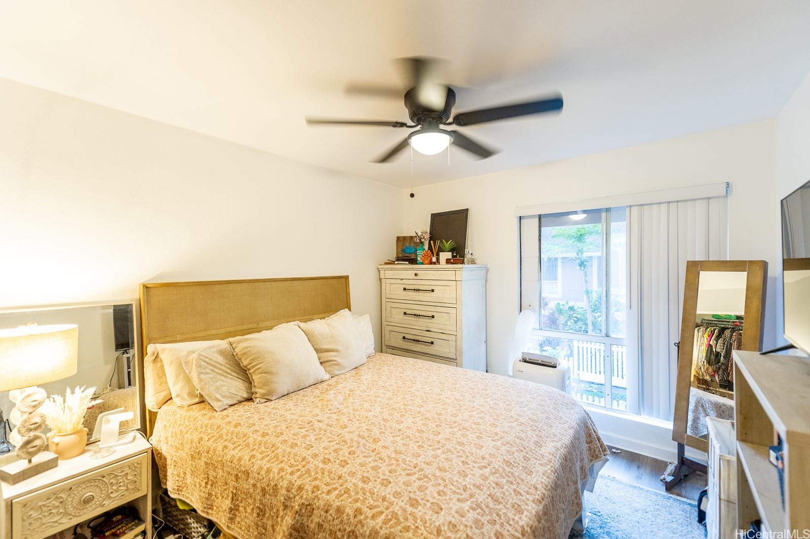 Waikele CA townhouse # L202, Waipahu, Hawaii - photo 9 of 17