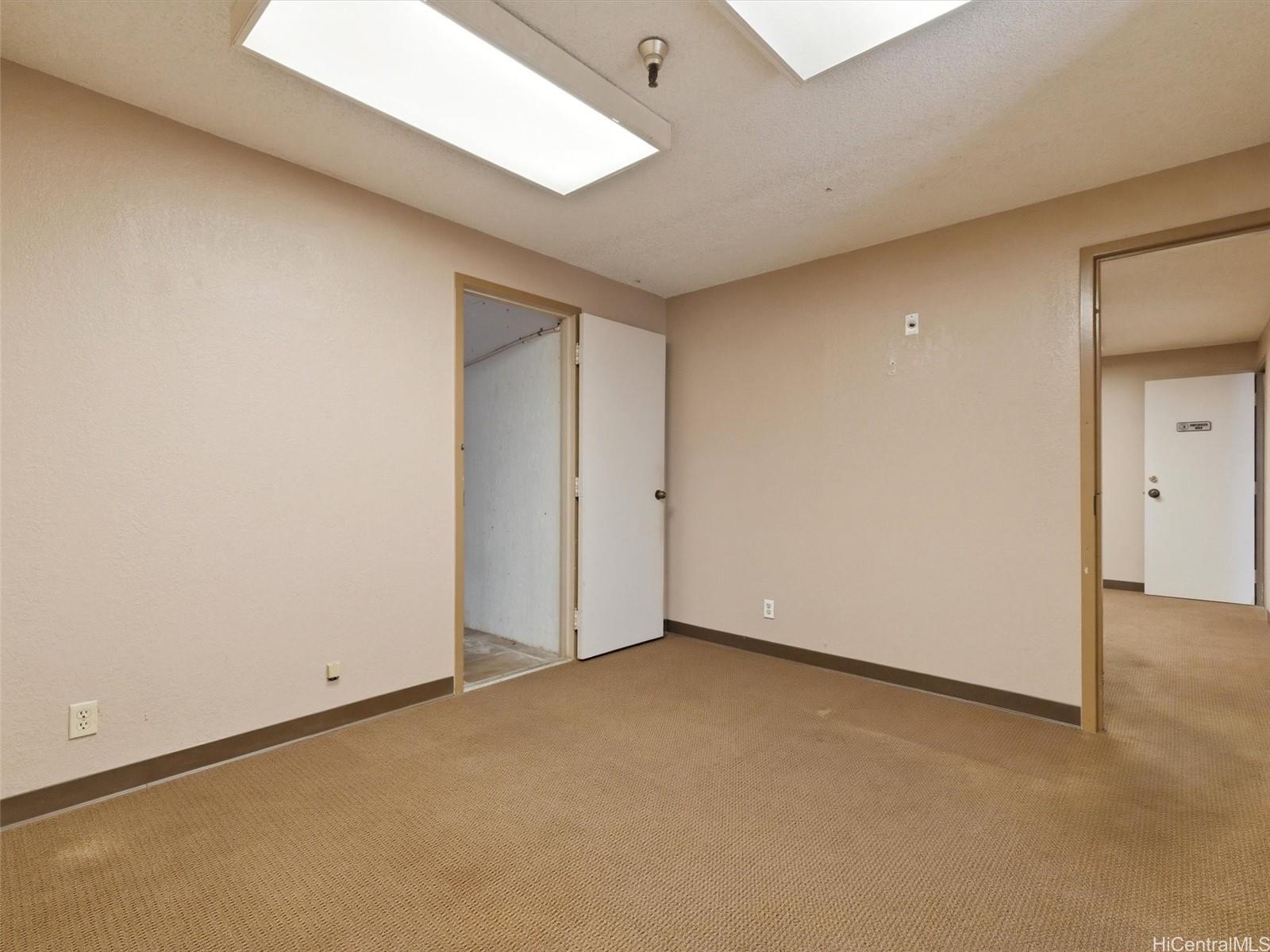 94-515 Ukee St Waipahu Oahu commercial real estate photo8 of 18