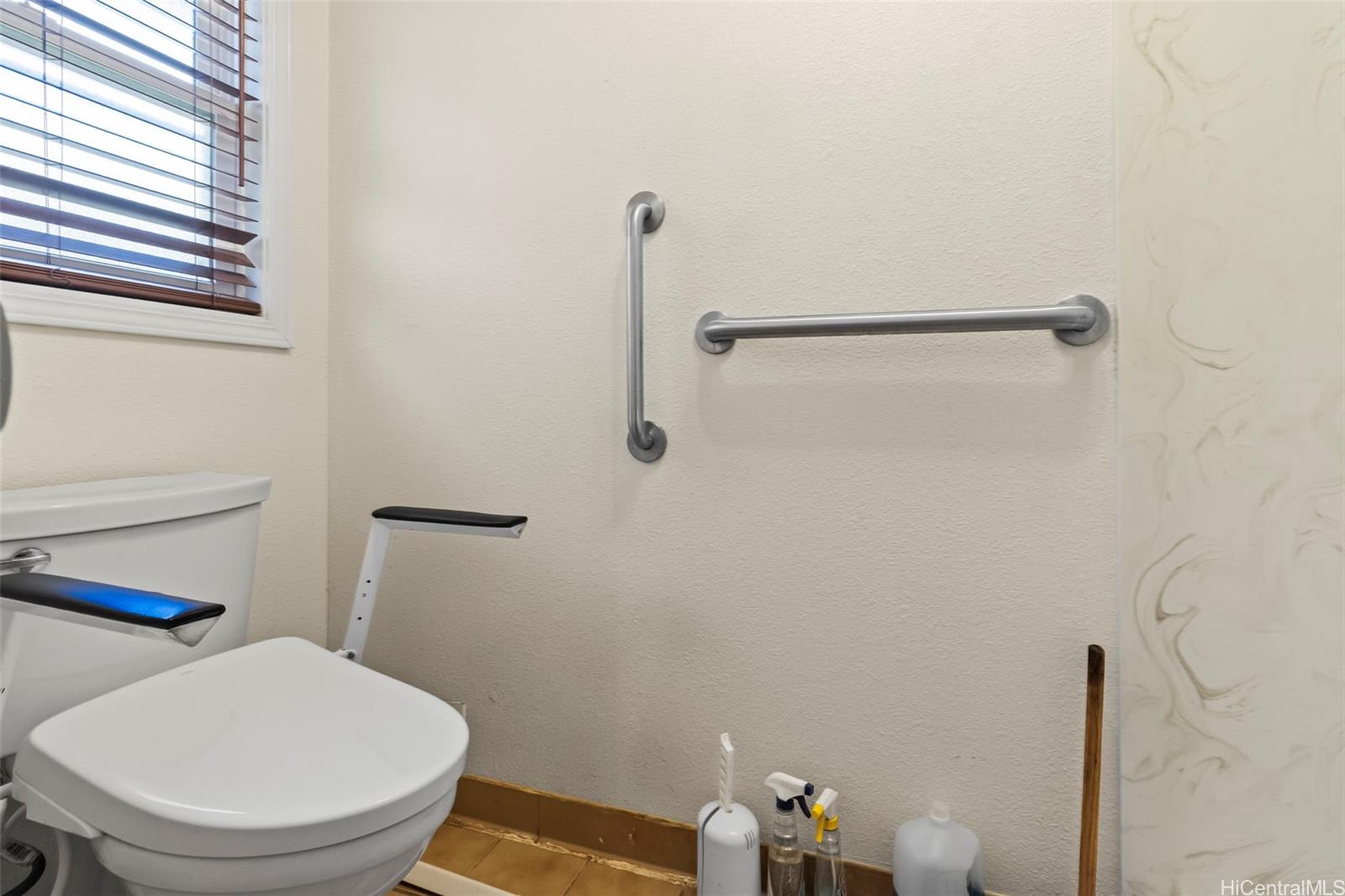 94-517  Alapine Street Village Park, Waipahu home - photo 14 of 17