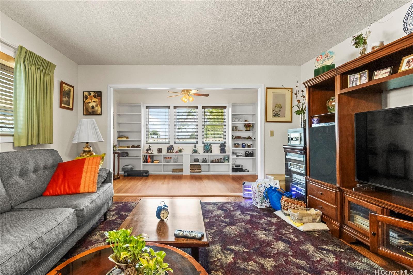 94-517  Alapine Street Village Park, Waipahu home - photo 4 of 17