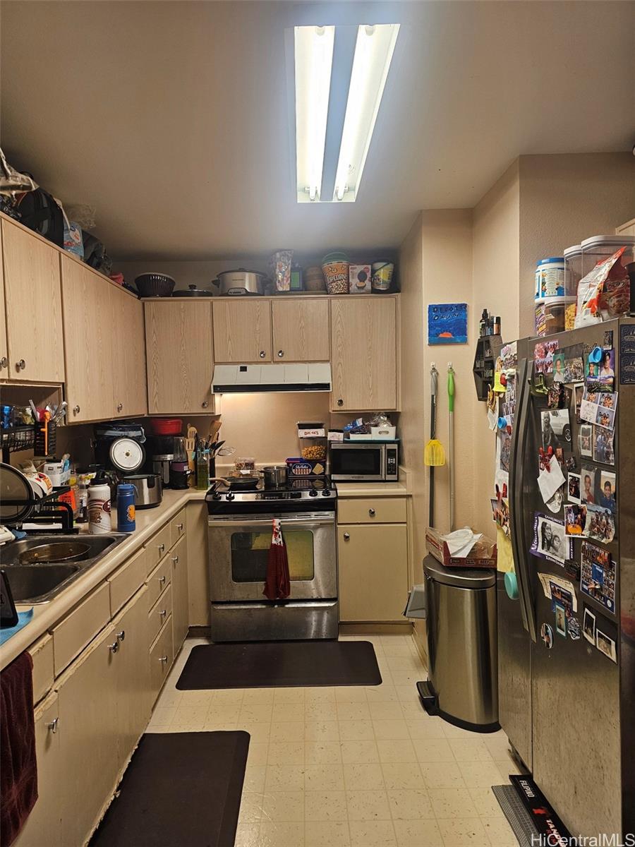 94-520 Kupuohi St townhouse # 14101, Waipahu, Hawaii - photo 4 of 6