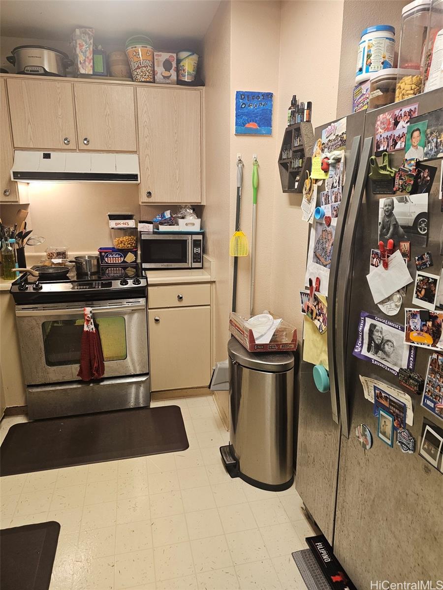 94-520 Kupuohi St townhouse # 14101, Waipahu, Hawaii - photo 5 of 6