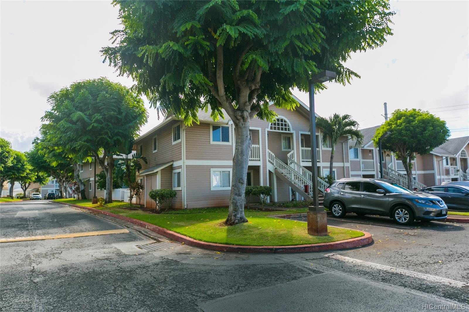 94521 Lumiaina Street H201 Waipahu Hawaii Rental mahi ko at waikele