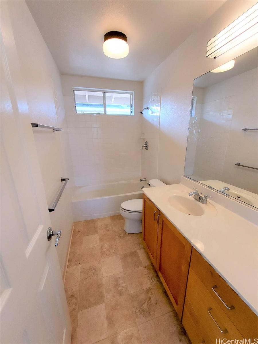 94-523 Halekuai Place Waipahu - Rental - photo 16 of 25