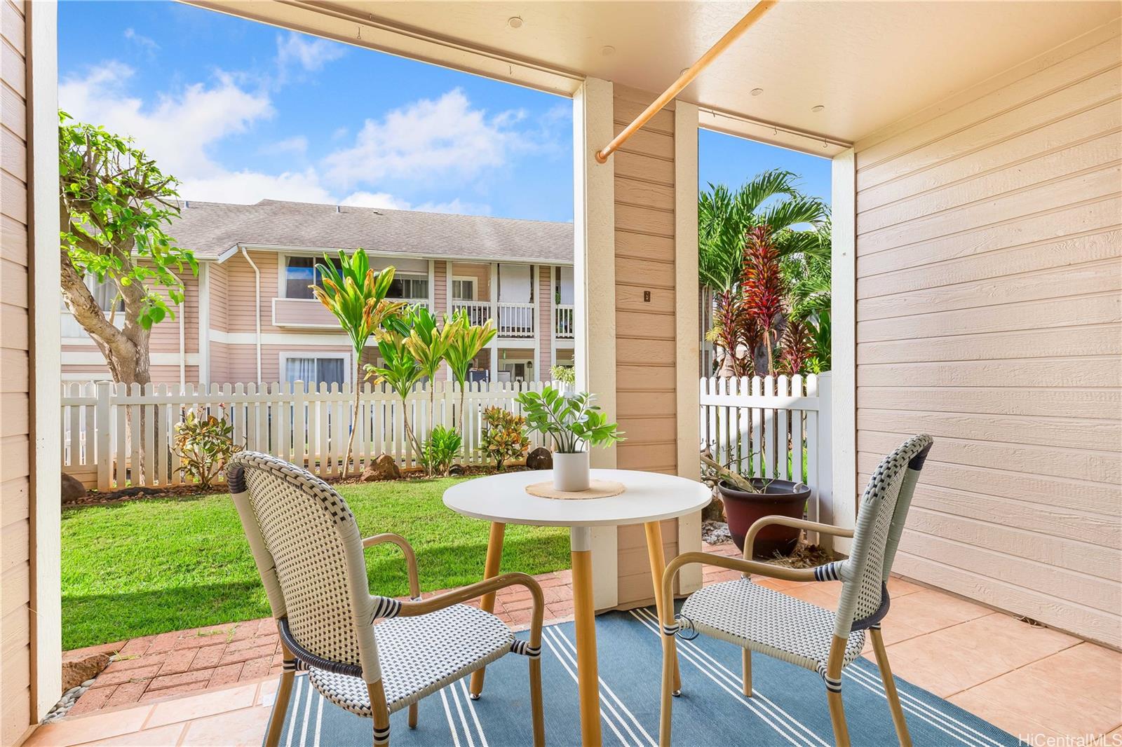 Waikele Comm townhouse # G102, Waipahu, Hawaii - photo 14 of 19