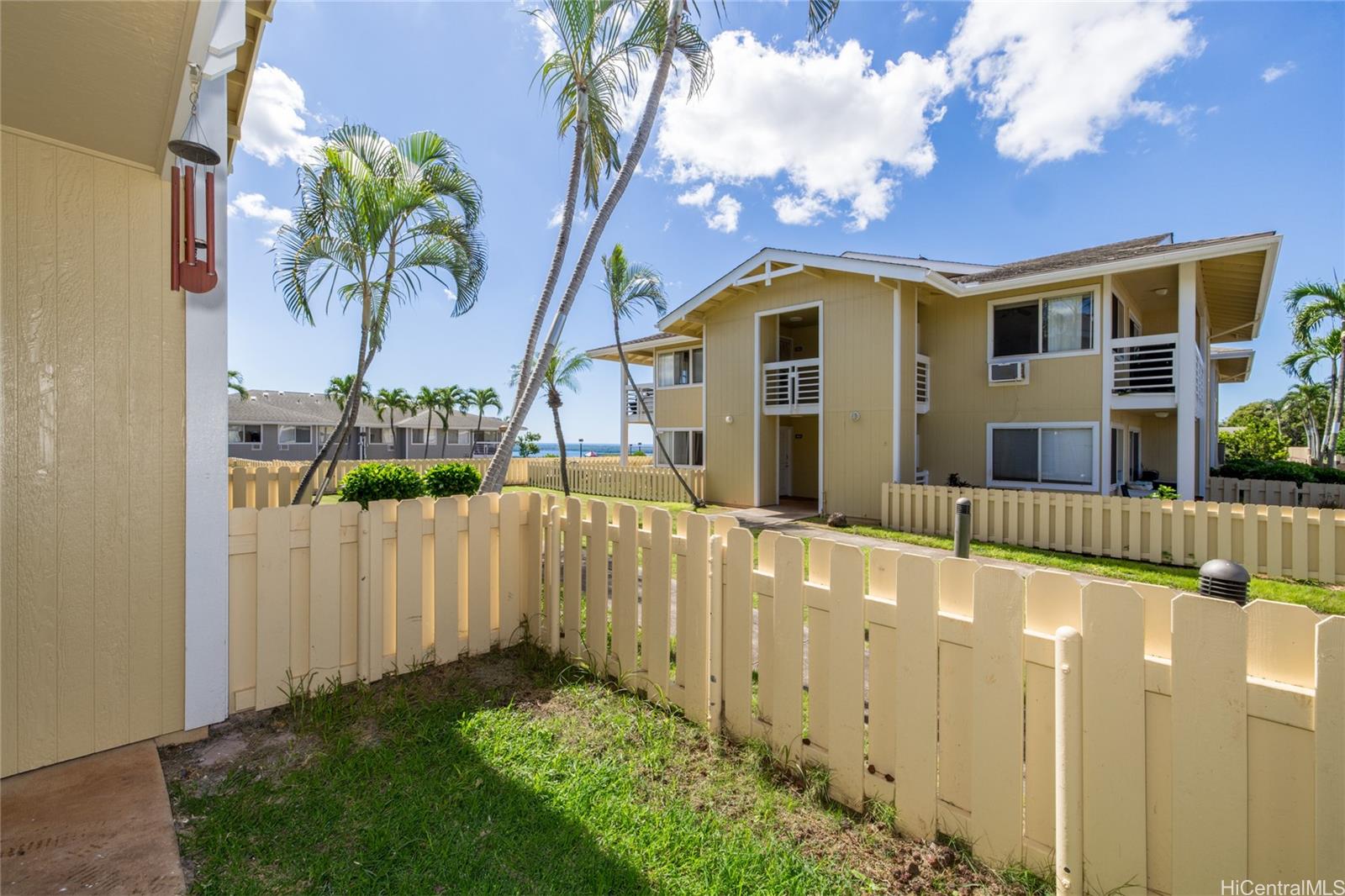 Royal Kunia townhouse # 103, Waipahu, Hawaii - photo 18 of 21