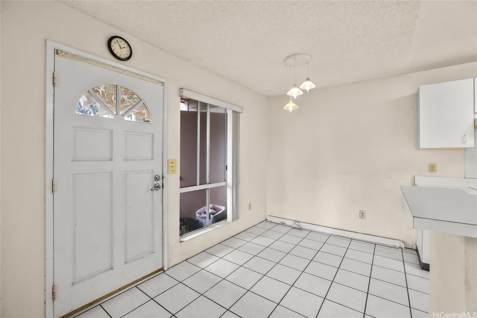 94-531 Lumiaina Street townhouse # C103, Waipahu, Hawaii - photo 5 of 21