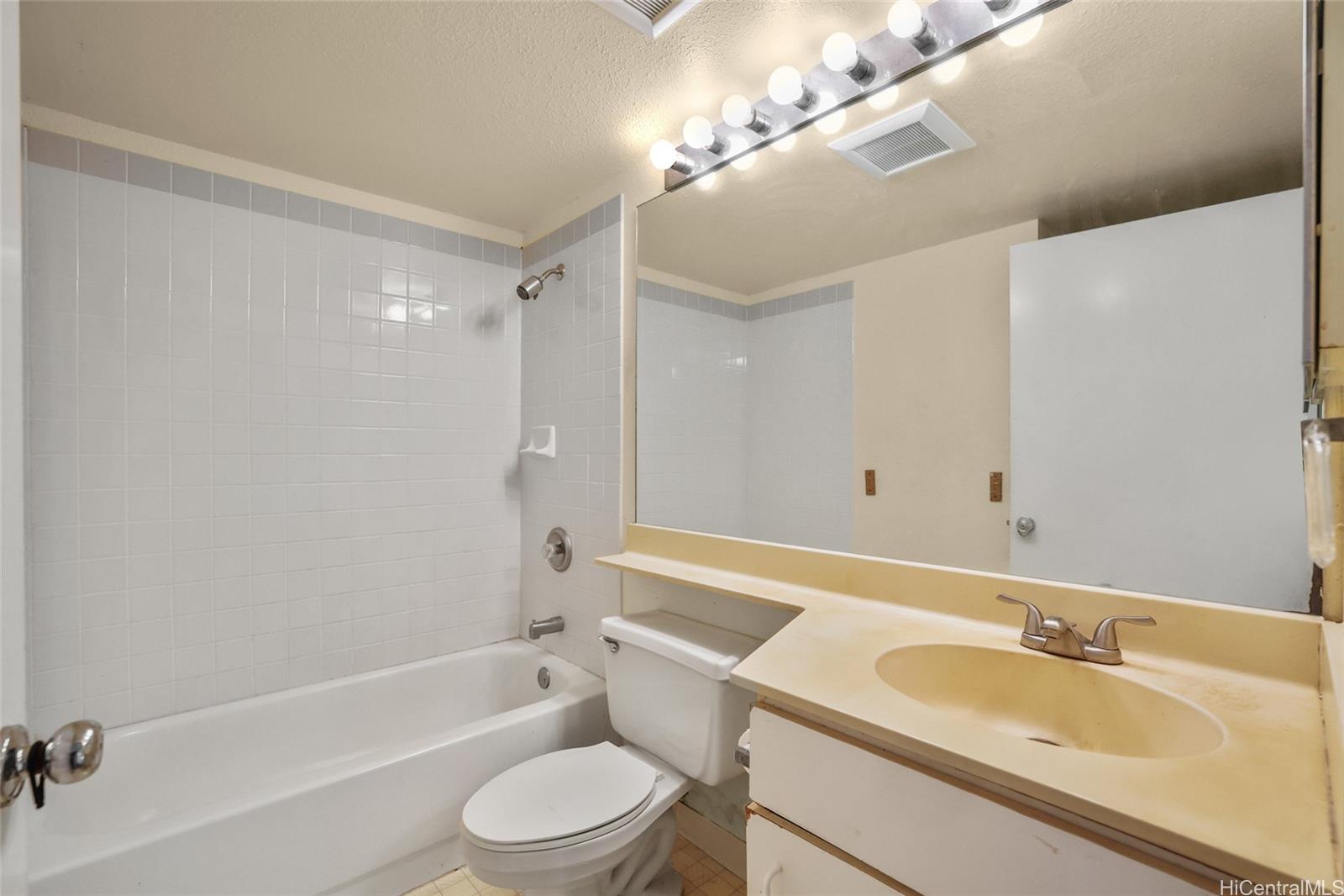 94-531 Lumiaina Street townhouse # C103, Waipahu, Hawaii - photo 9 of 21