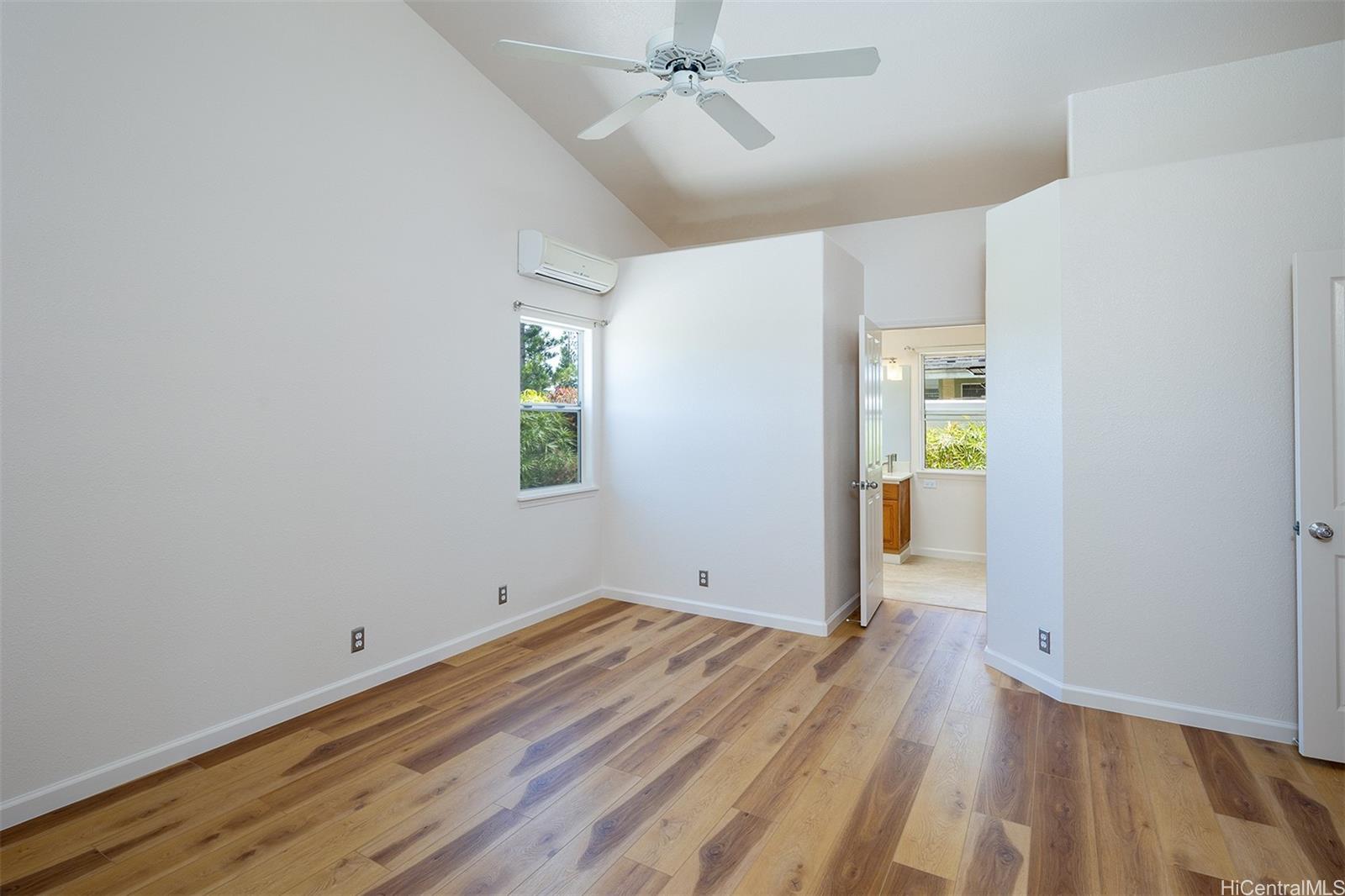 94-531 Lumiauau St Waipahu - Rental - photo 5 of 19